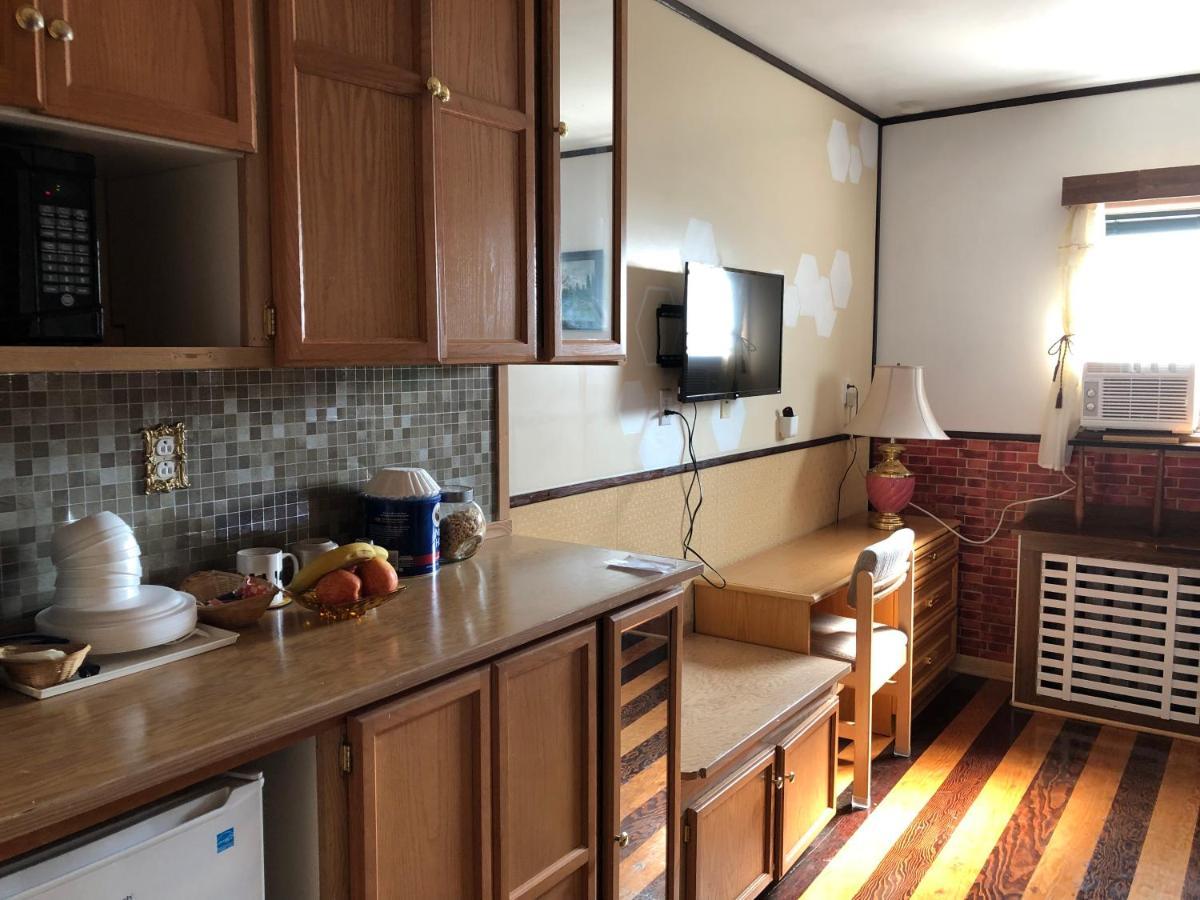 Heritage Place Hotel Gravelbourg ภายนอก รูปภาพ