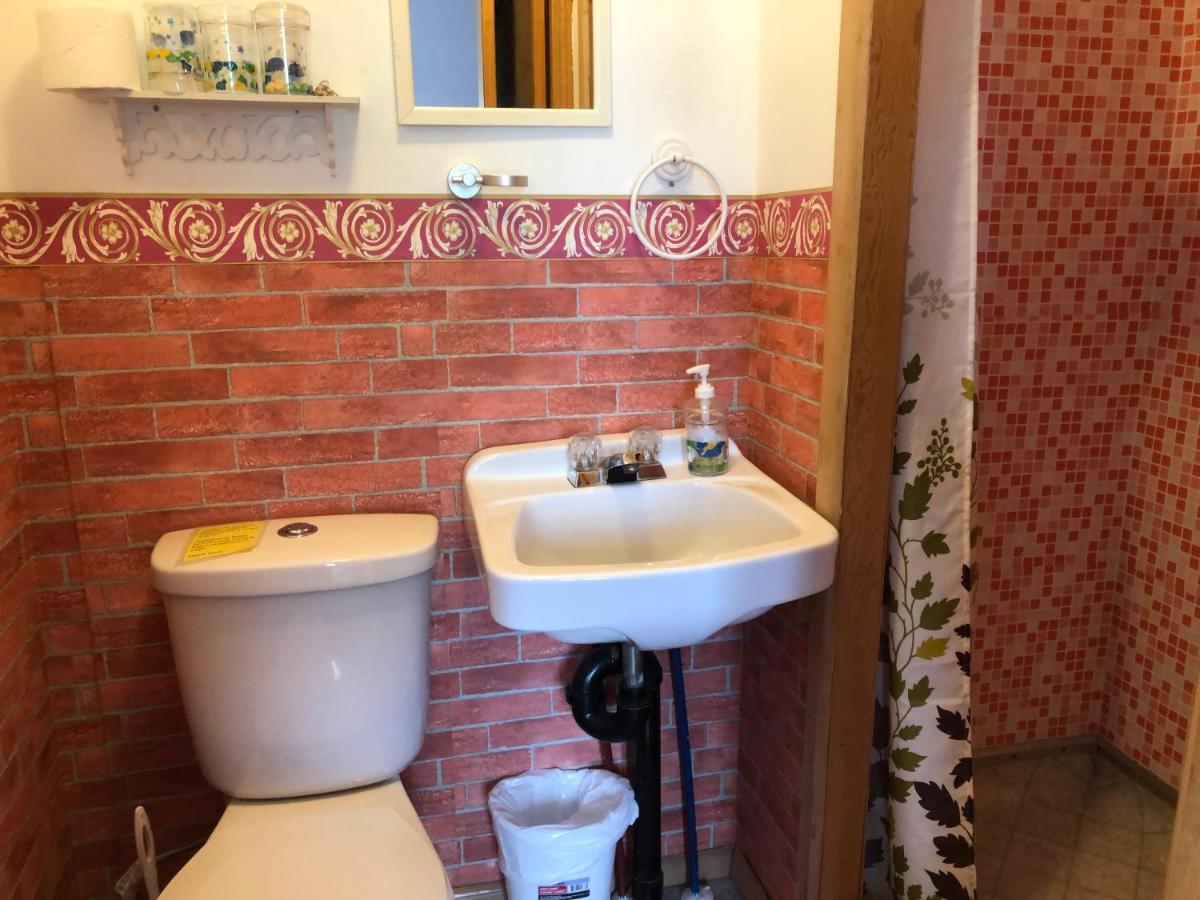 Heritage Place Hotel Gravelbourg ภายนอก รูปภาพ
